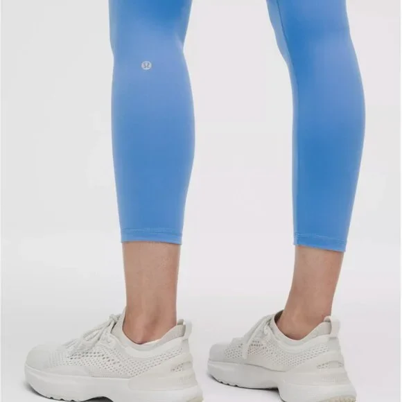 Lululemon Wunder Train High-Rise Tight with Pockets 25" Pool Party - Picture 4 of 10